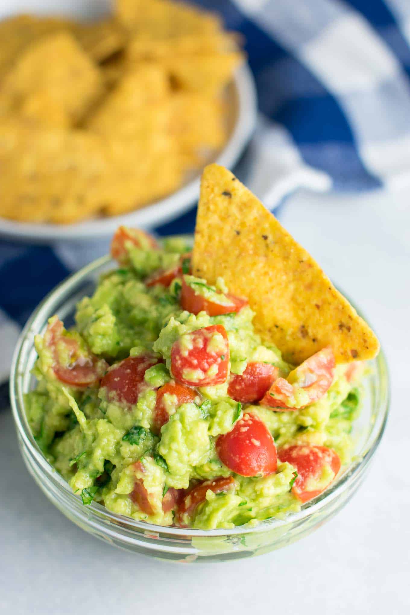 Best Guacamole Recipe - easy and healthy - Build Your Bite