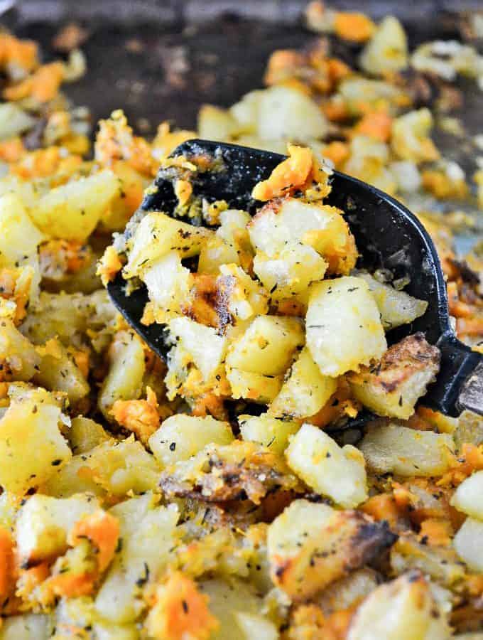 simple vegan breakfast hash - recipe via @buildyourbite