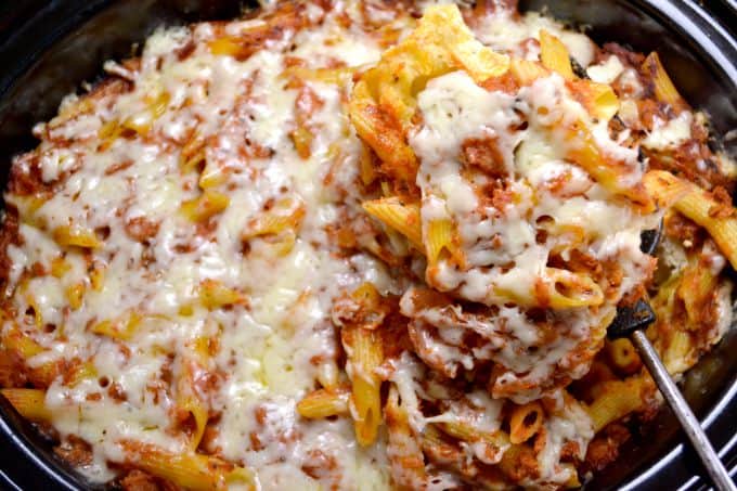 Easy Crock Pot Baked Ziti - Crock Pots and Flip Flops