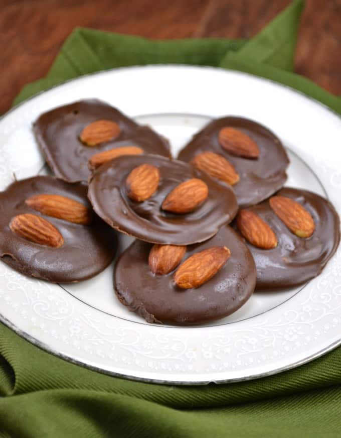 Vegan Chocolate Peanutbutter Almond Bites Recipe 