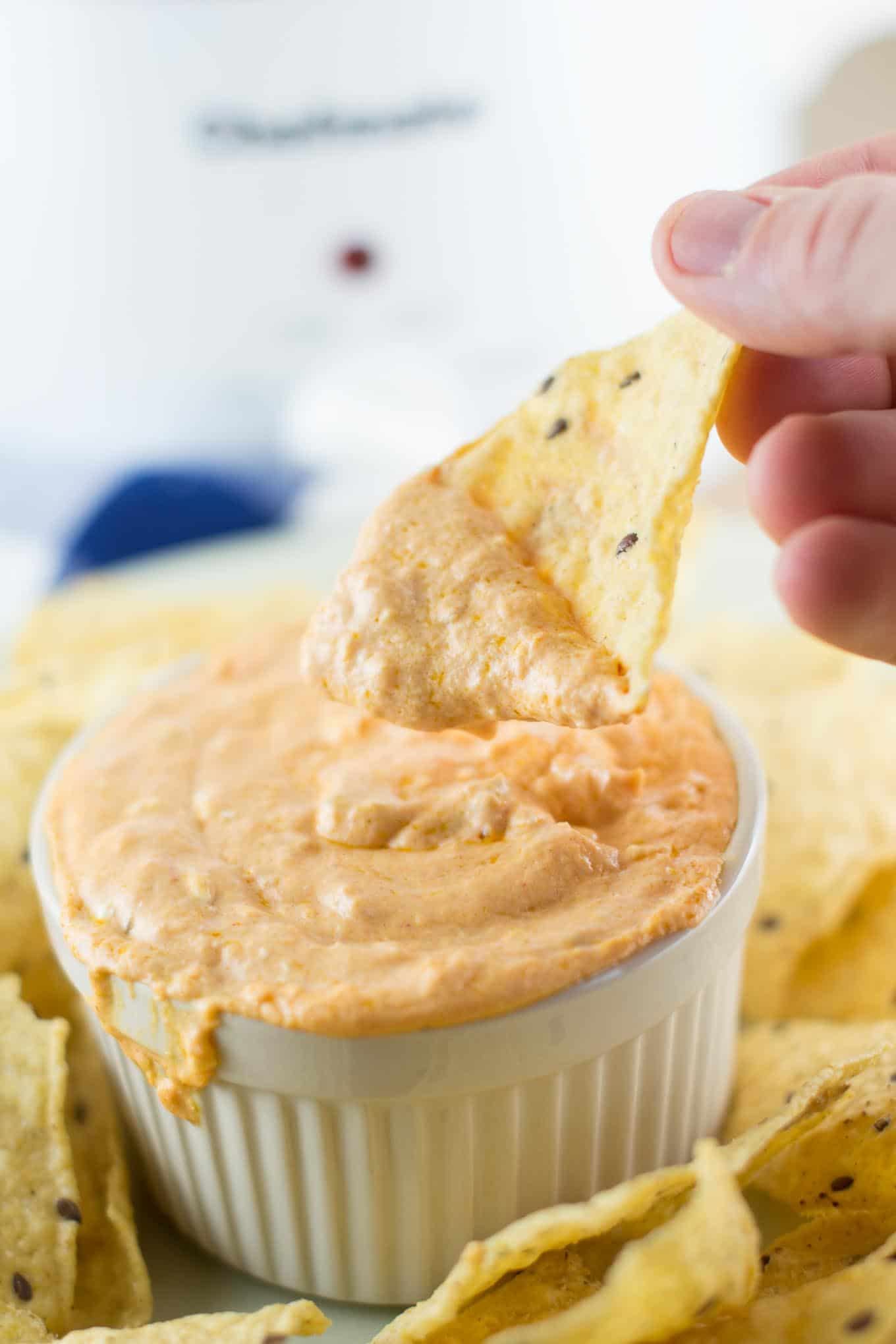 slow cooker queso dip