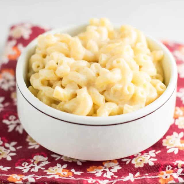 Sharp Cheddar Mac and Cheese Recipe - Build Your Bite