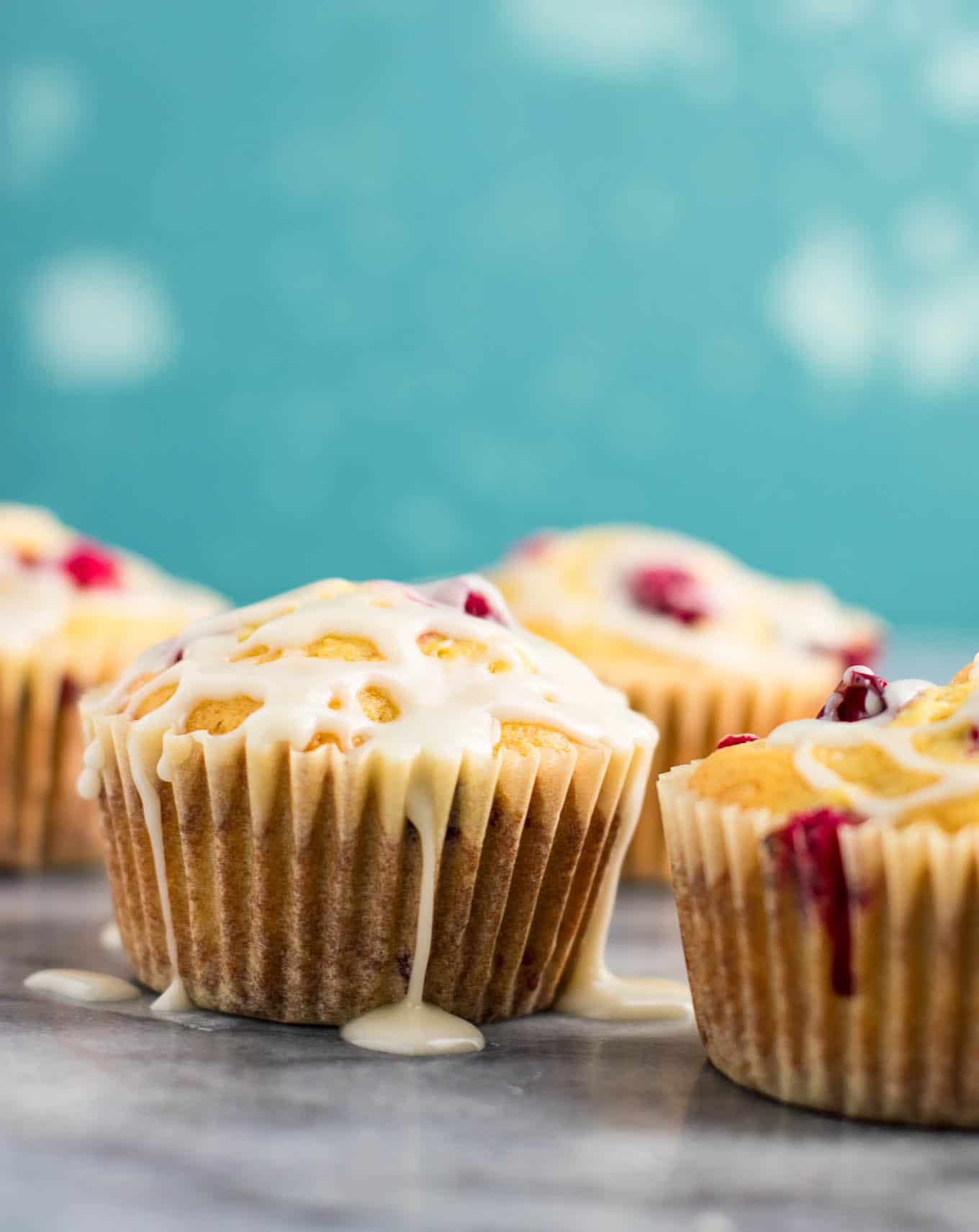 These cranberry cream cheese muffins are so delicious! Perfect homemade Christmas breakfast! #cranberry #cranberrymuffins #breakfast #christmas