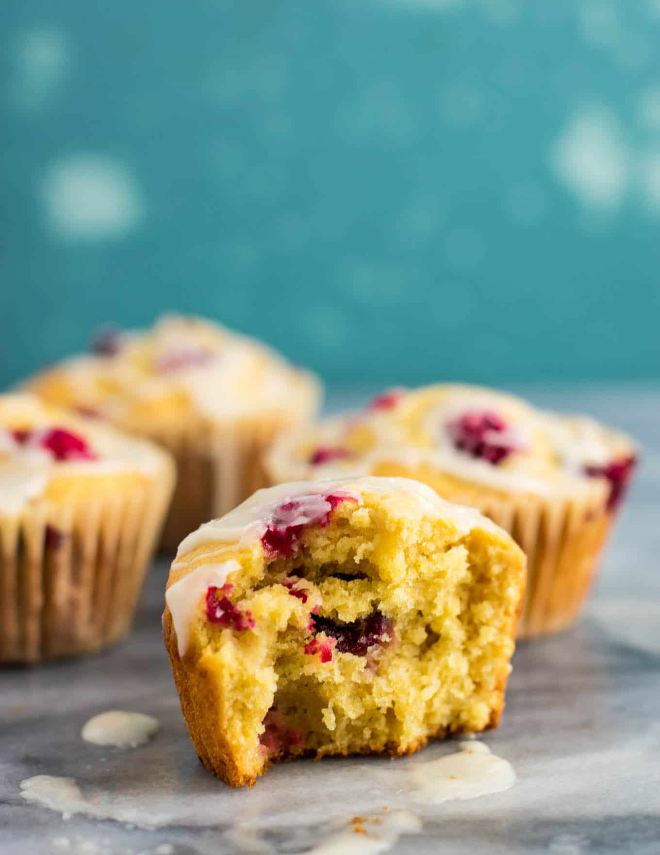 These cranberry cream cheese muffins are so delicious! Perfect homemade Christmas breakfast! #cranberry #cranberrymuffins #breakfast #christmas