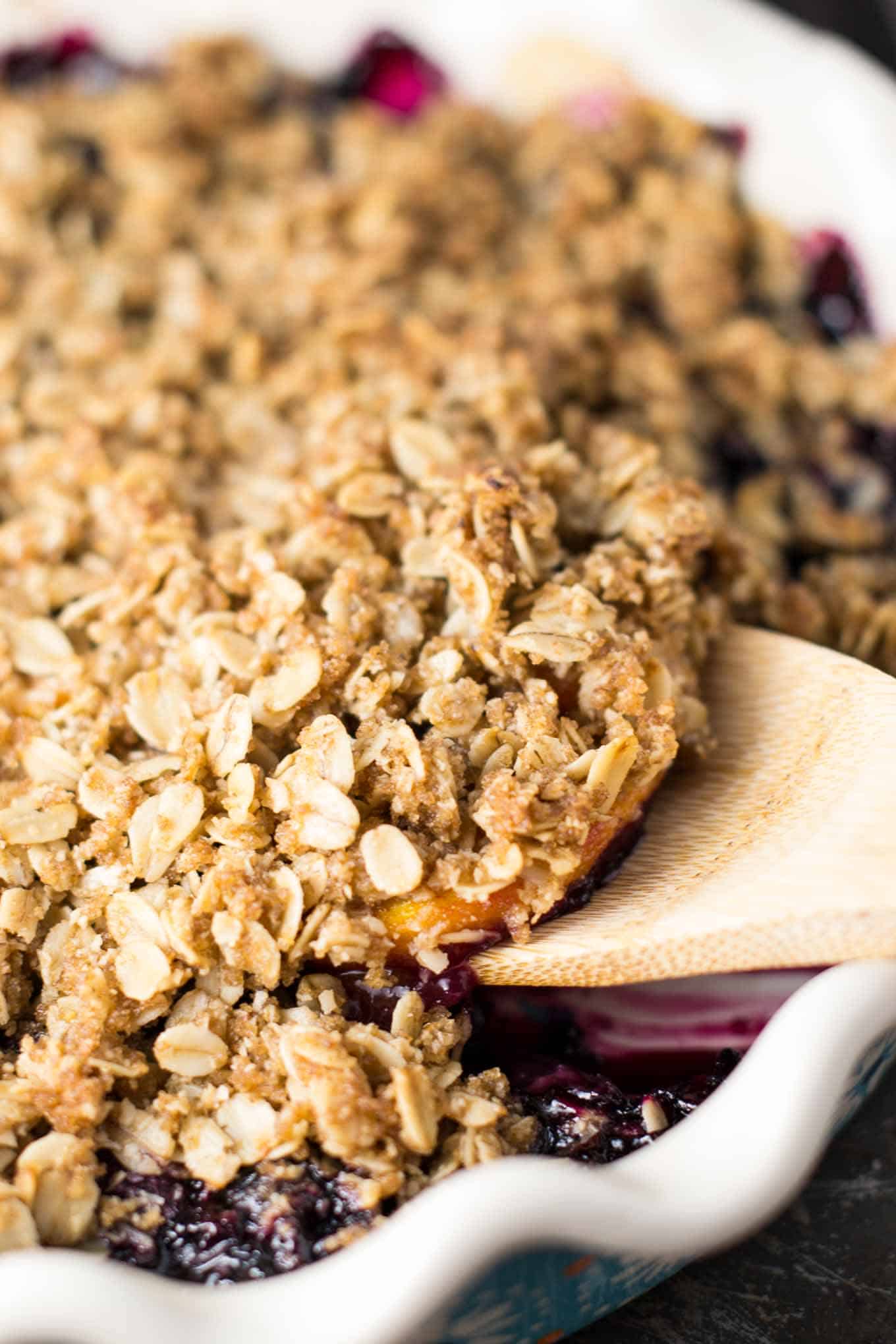 gluten free vegan blueberry peach crisp 