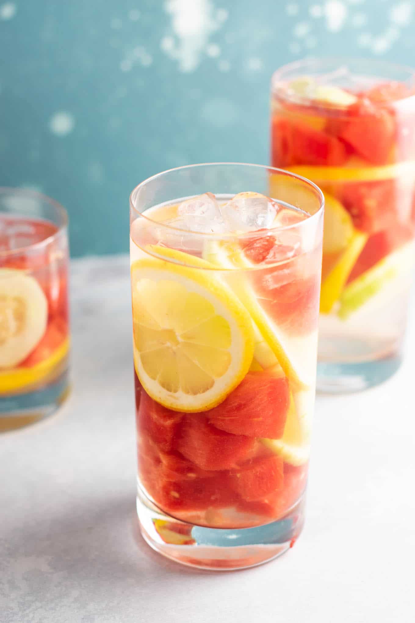 Wassermelonenwasser mit Gurken und Zitrone #detoxwater #watermelon #watermelondetox #watermelonwater #vegan #drinks #healthy