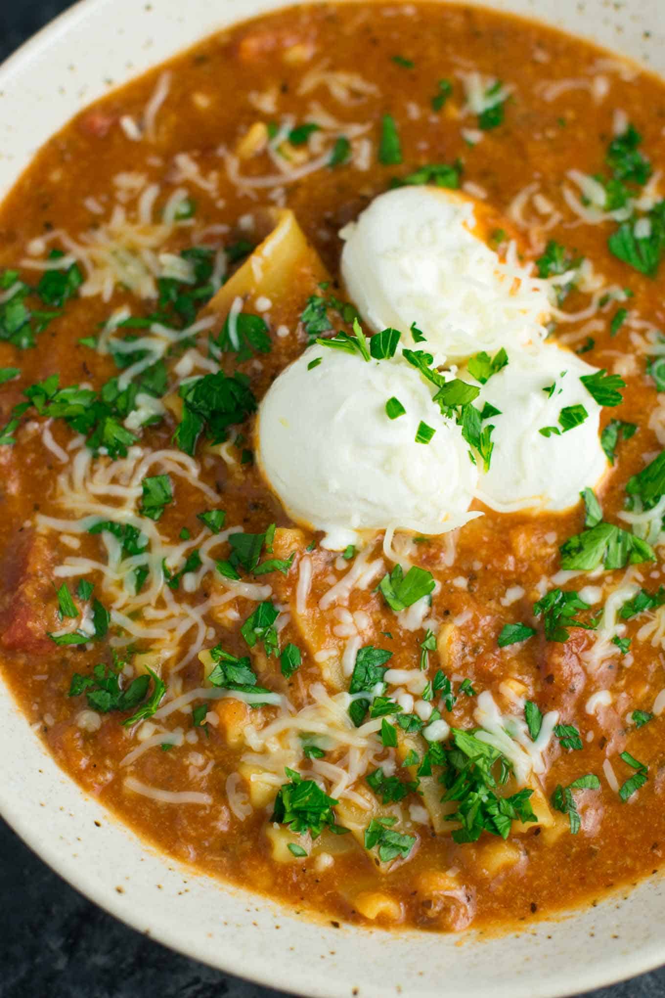 Easy One Pot Lasagna Soup Recipe with mushrooms - vegetarian