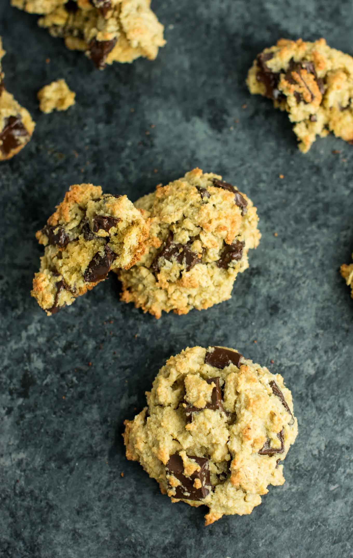 Gluten Free Oatmeal Chocolate Chip Cookies recipe made with oat flour and coconut flour. An easy, healthy, and delicious cookie recipe made using easy to find and inexpensive gluten free flours. #glutenfree #oatmealchocolatechip #healthy #cookies