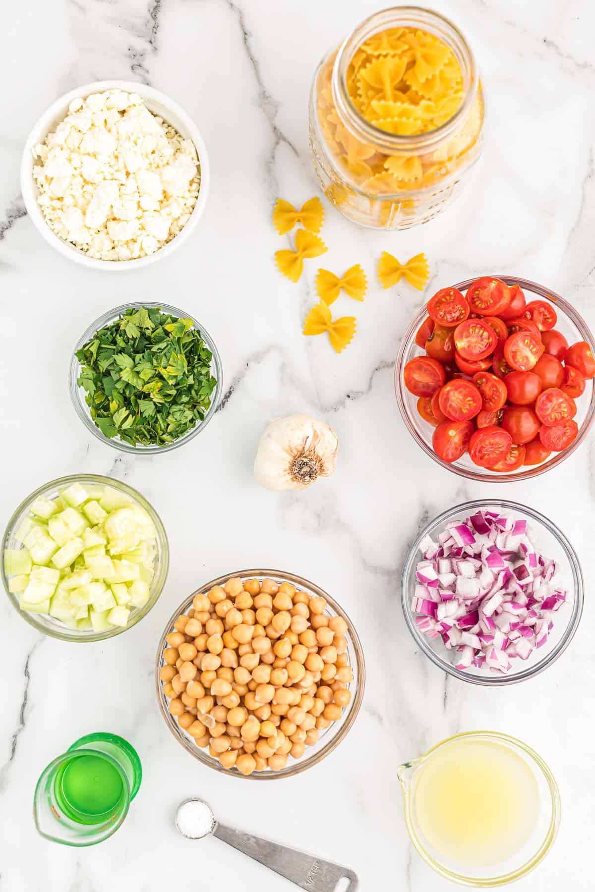 ingredients needed to make chickpea pasta salad