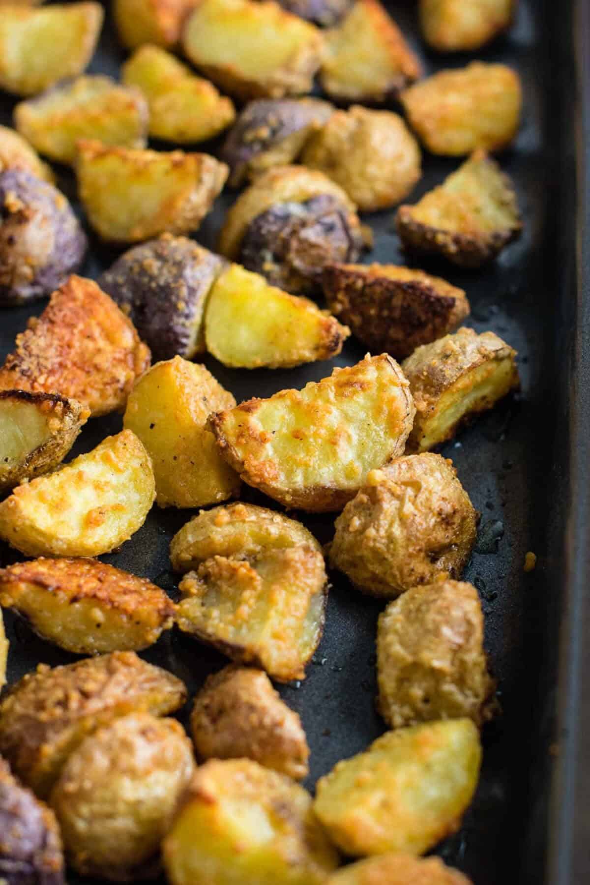 Garlic Parmesan Roasted Potatoes Recipe - Build Your Bite