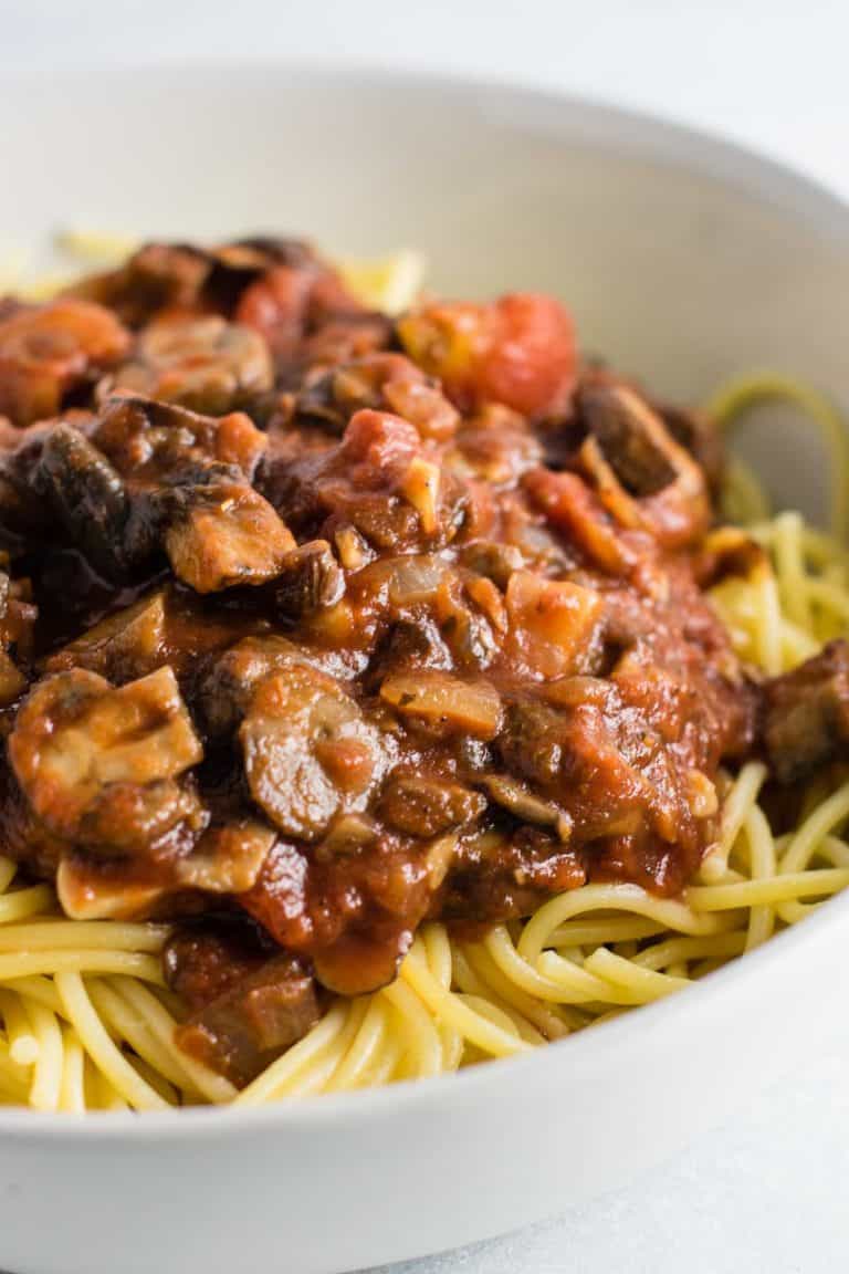 Best Meatless Spaghetti Sauce Recipe - Build Your Bite