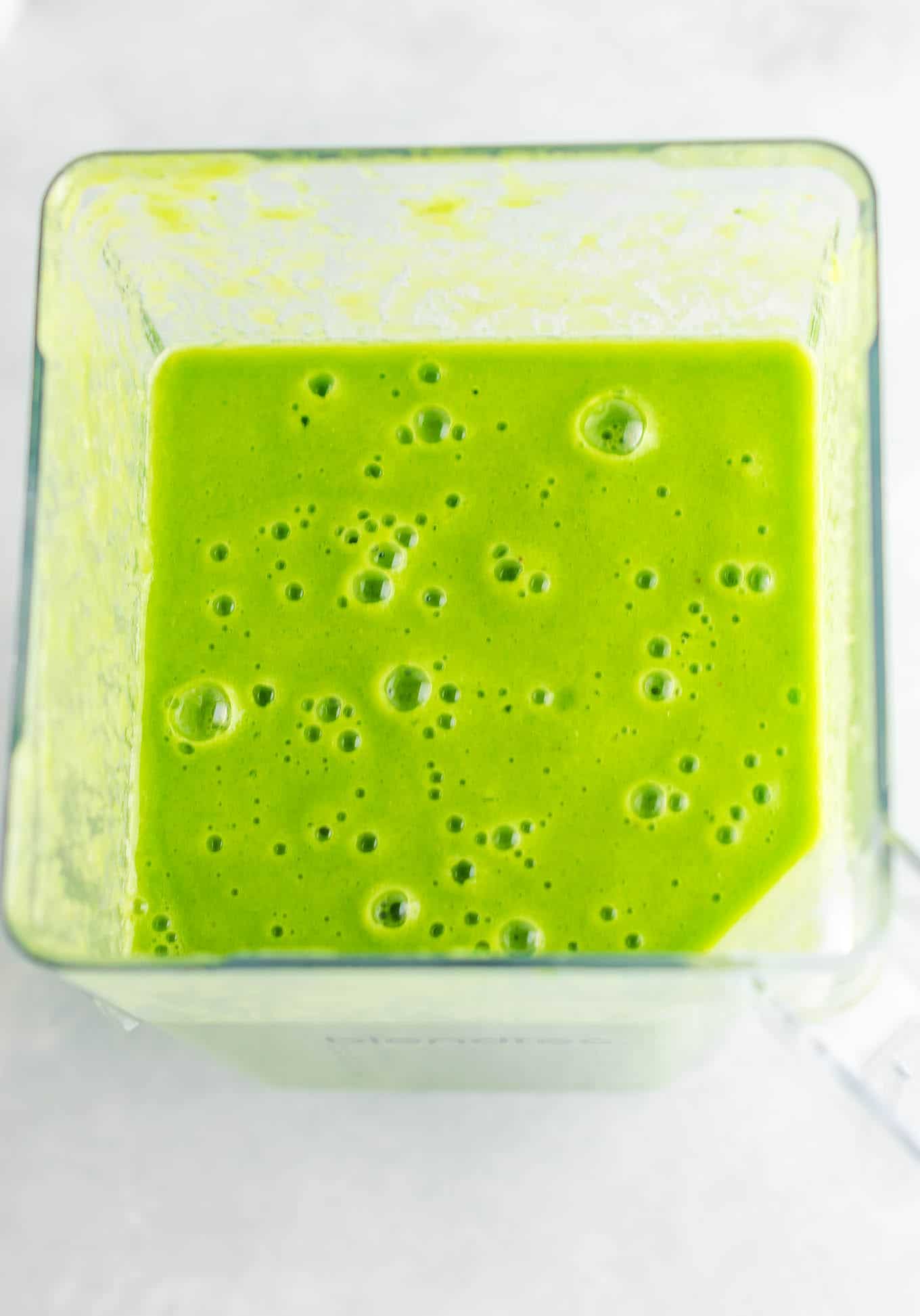 green smoothie in the blender