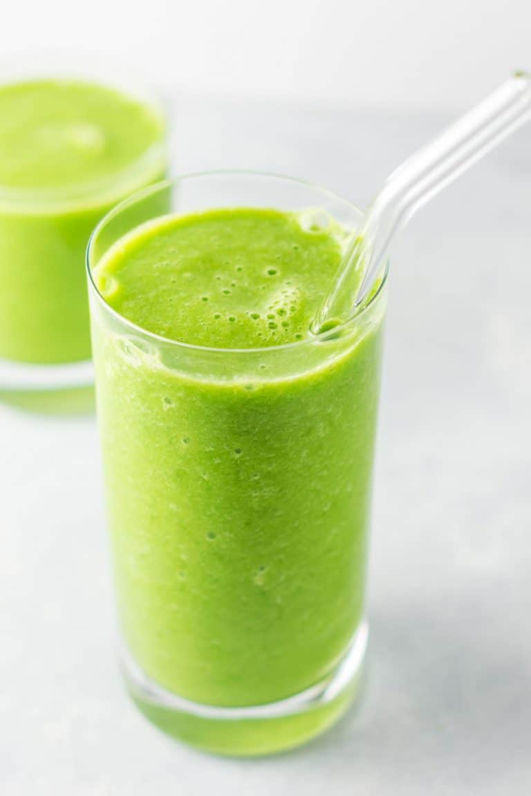 The Best Kale Green Smoothie Recipe - Build Your Bite