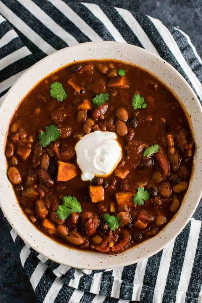 Slow Cooker Vegetarian Sweet Potato Chili Recipe 10 minutes to prep!