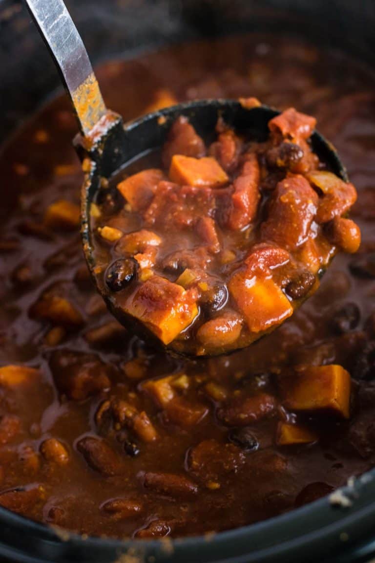 Slow Cooker Vegetarian Sweet Potato Chili Recipe 10 minutes to prep!