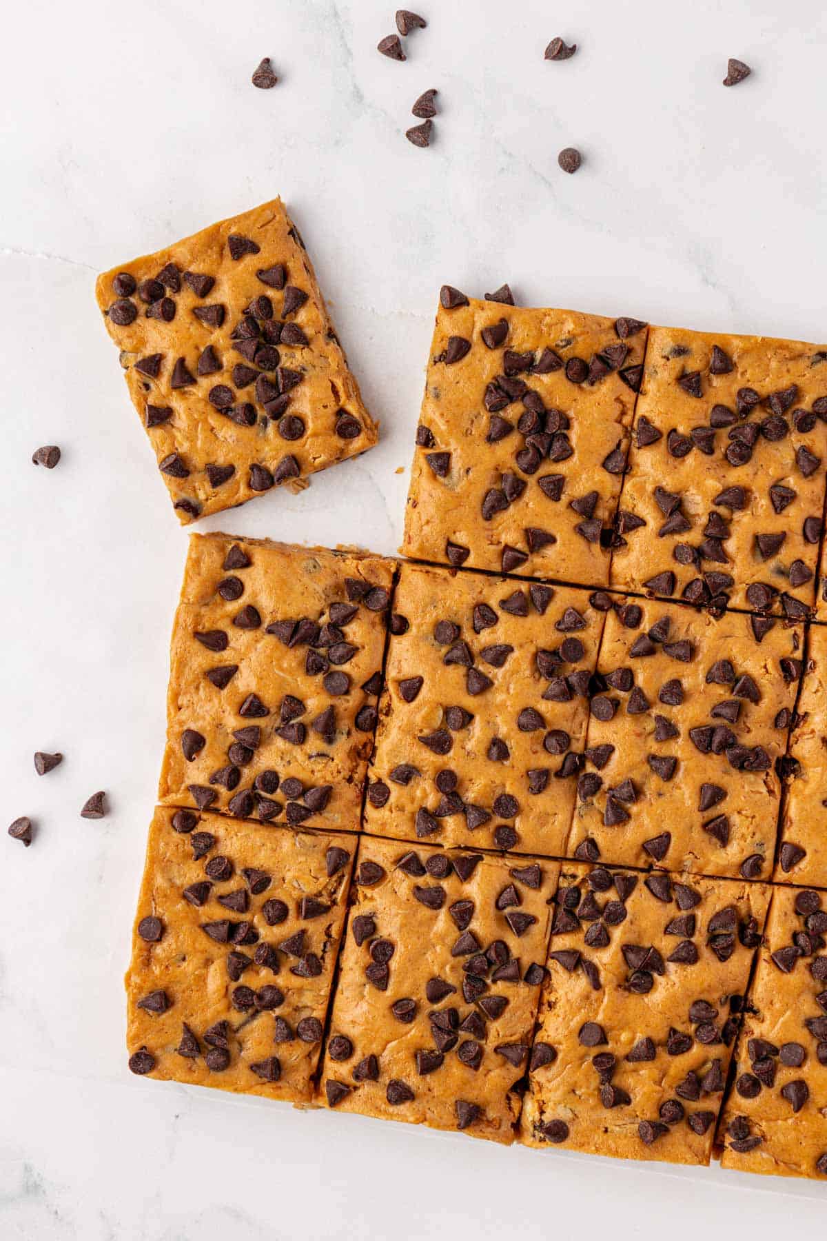 peanut butter chocolate chip protein bars
