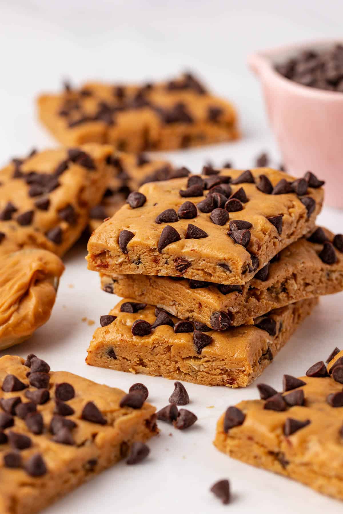 peanut butter chocolate chip protein bars
