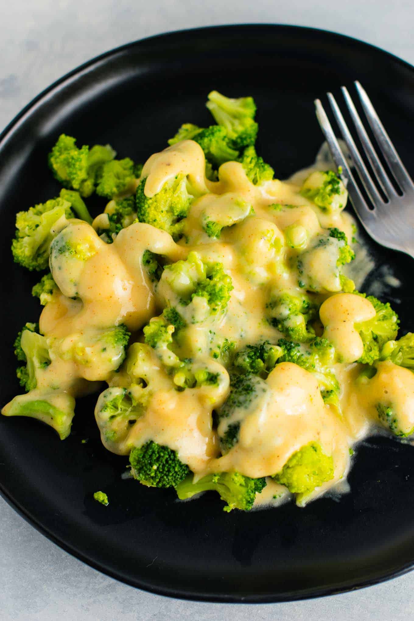 Easy cheddar cheese sauce for vegetables. A great way to get your kids to eat more veggies! (gluten free) #cheddarcheesesauce #cheesesauceforbroccoli #cheesesauce #glutenfree #dinner #vegetables