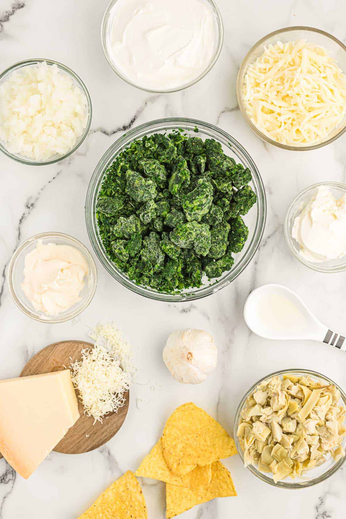 ingredients needed to make spinach artichoke dip