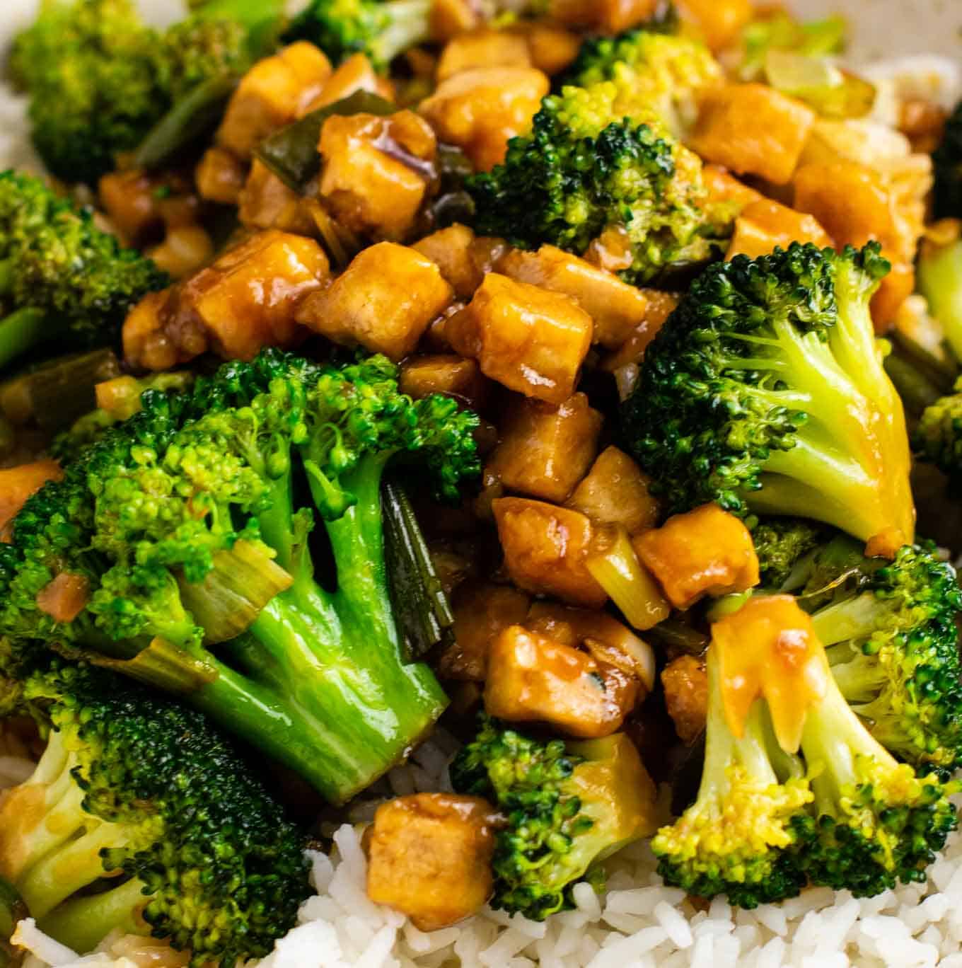 fritto di tofu con broccoli