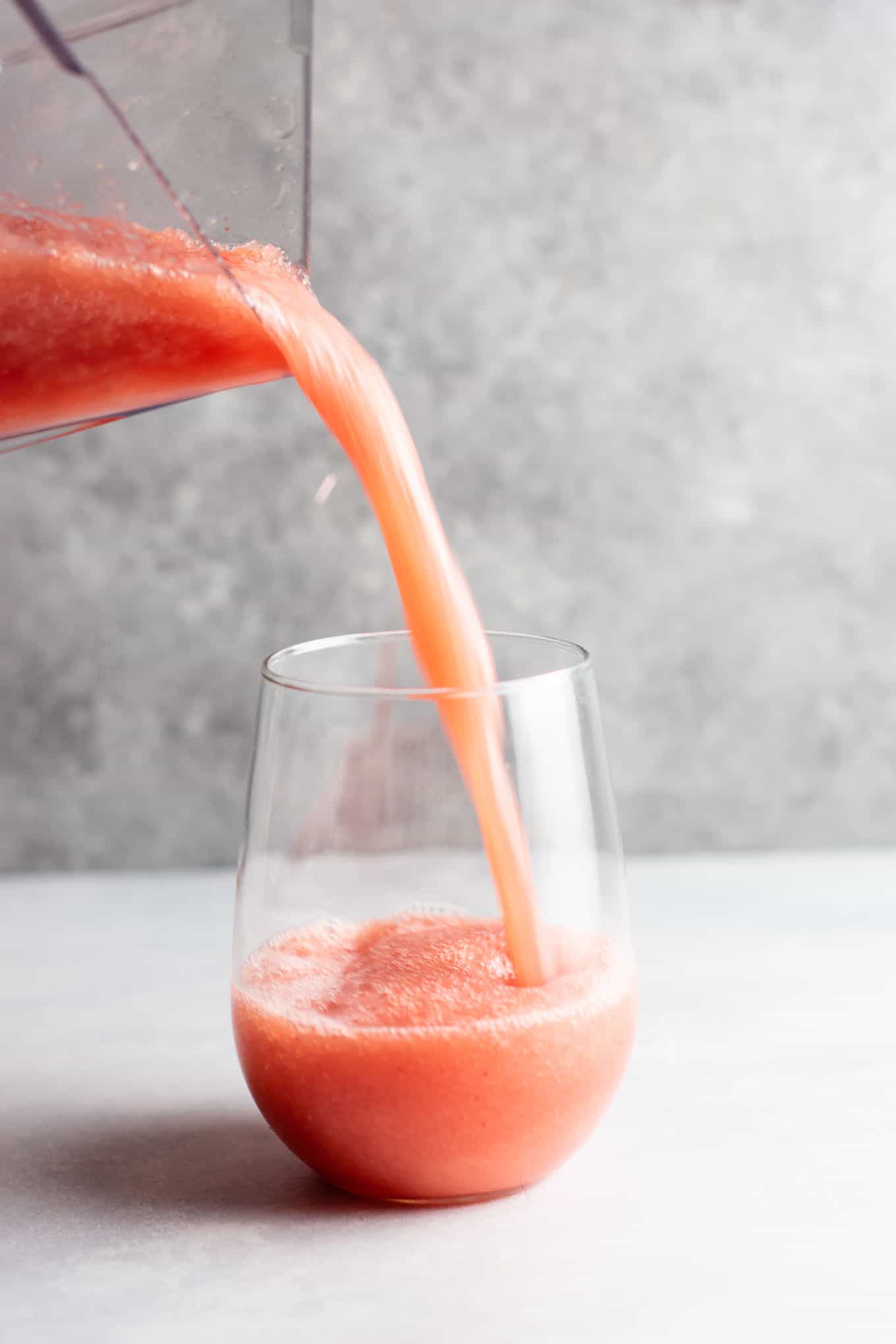 Watermelon alcoholic drink – these white wine slushies are perfect for summer! #whitewineslushie #whitewineslushies #slushierecipe #watermelon #drink #summer #alcohol