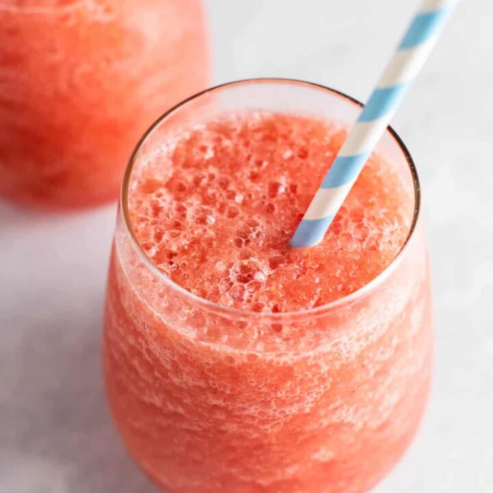 Watermelon white wine slushies – these are perfect for summer! #whitewineslushie #whitewineslushies #slushierecipe #watermelon #drink #summer #alcohol