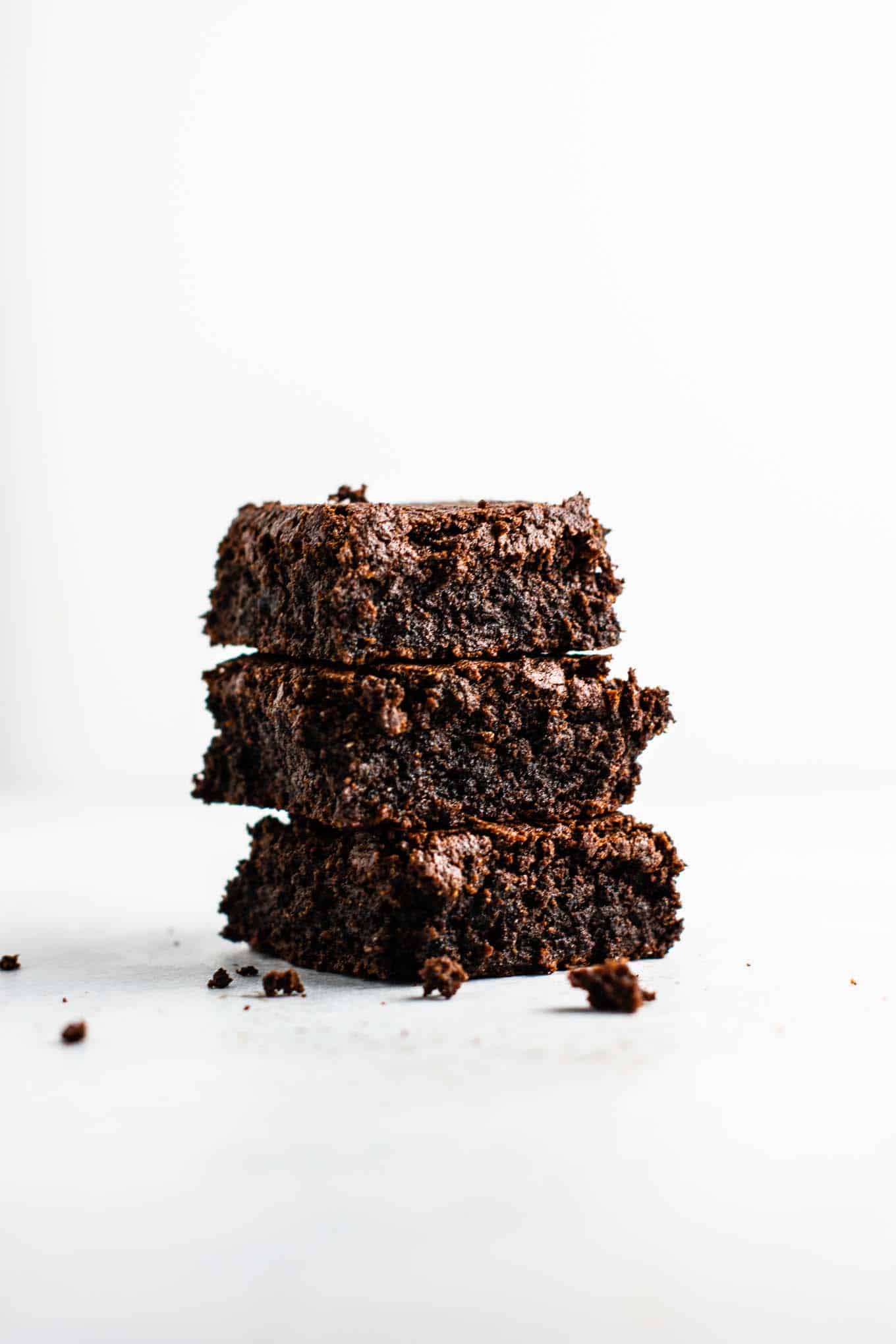 Easy gluten free brownies made with oat flour and coconut flour. Dairy free, fudgy, and taste amazing! #glutenfreebrownies #glutenfree #glutenfreedessert #dessert #brownies #oatflour #coconutflour