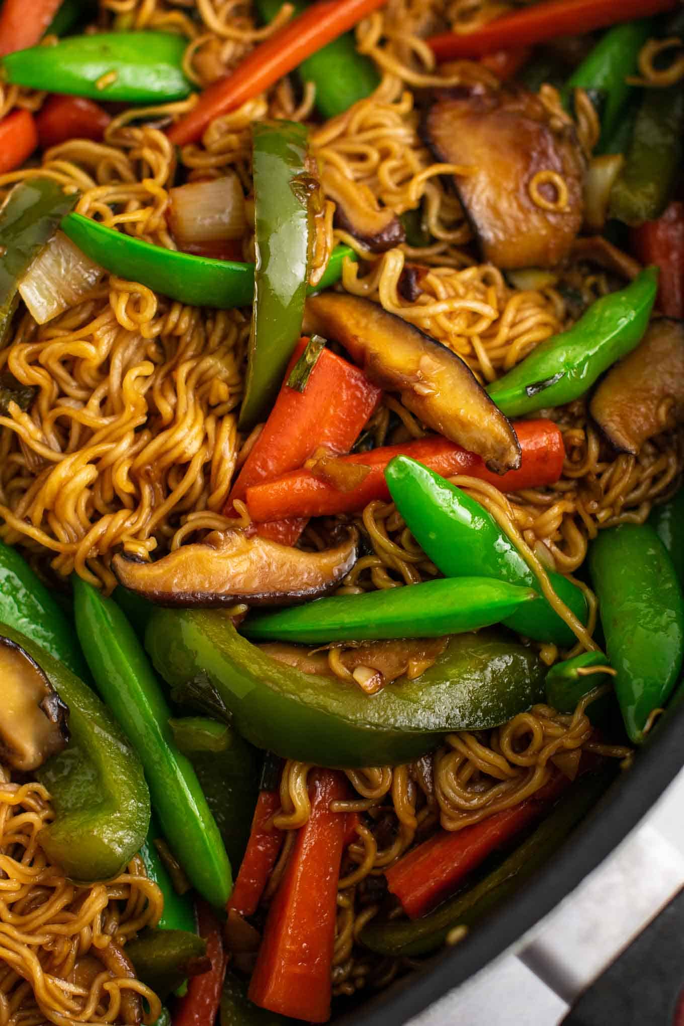 Easy Ramen Noodle Stir Fry Recipe - Build Your Bite