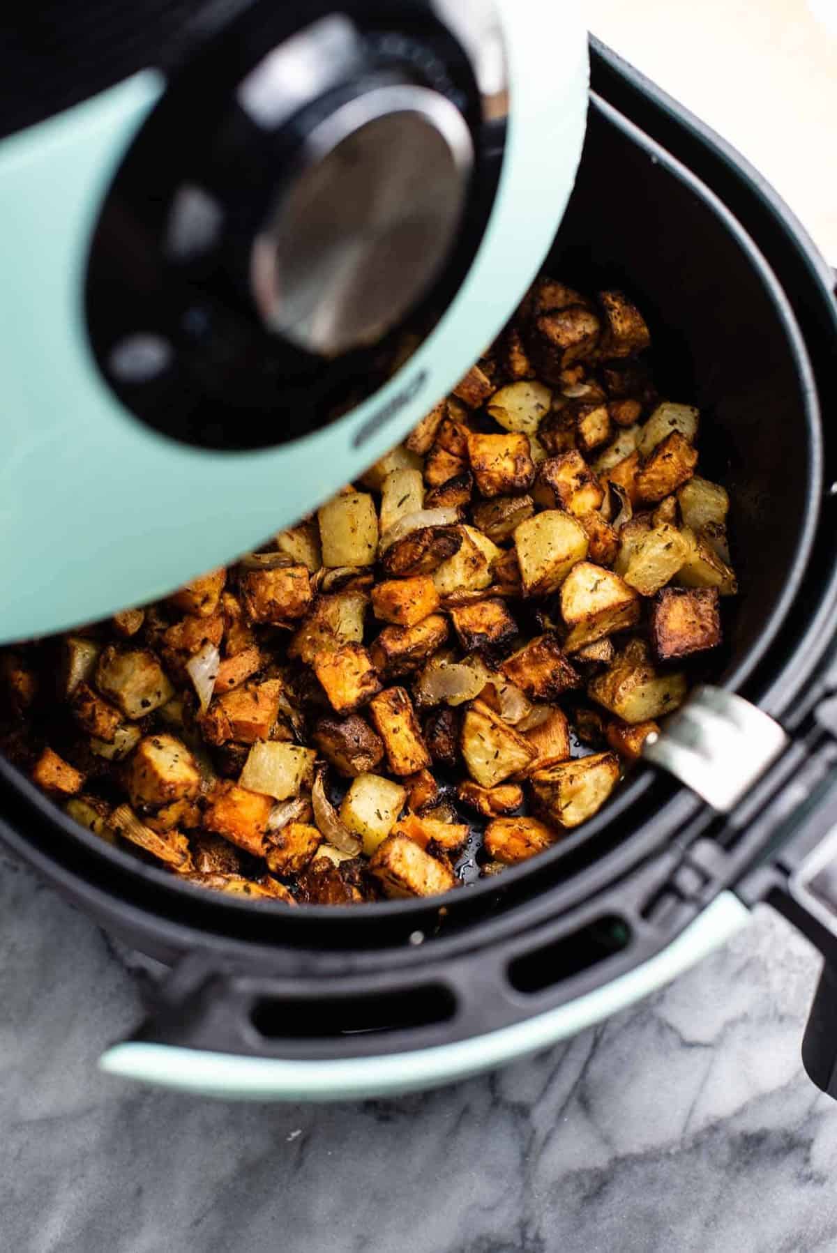 Crispy Air Fryer Hashbrowns - Delicious Breakfast!