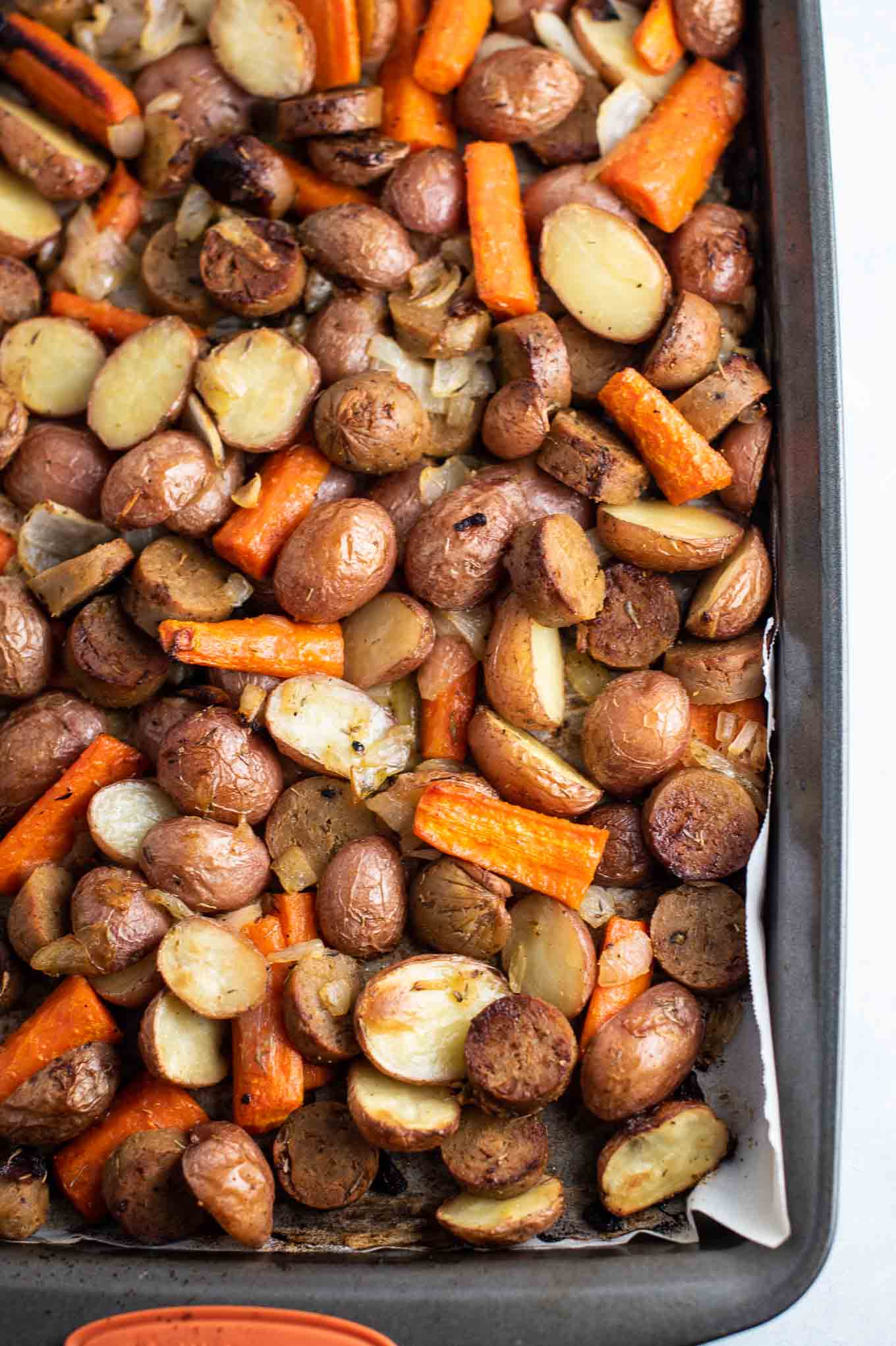 vegetarian kielbasa and veggies from an overhead view