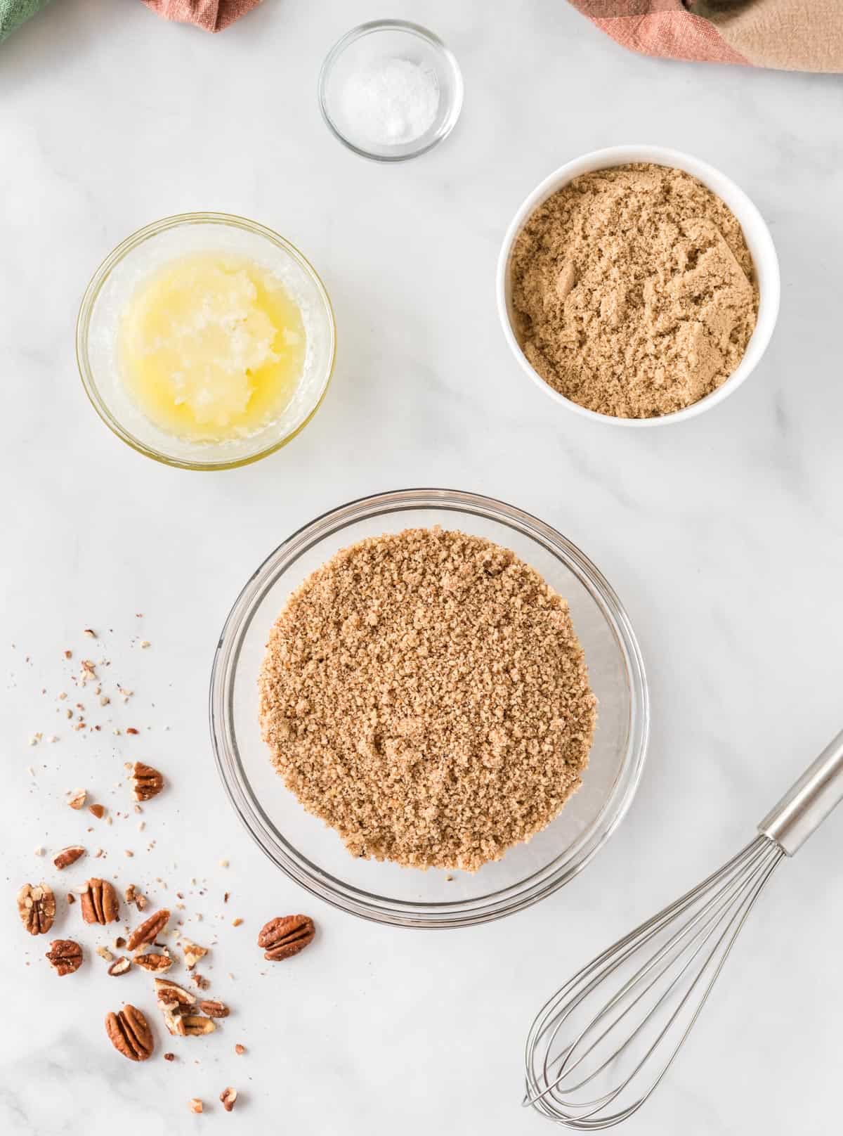 ingredients to make the gluten free pecan topping