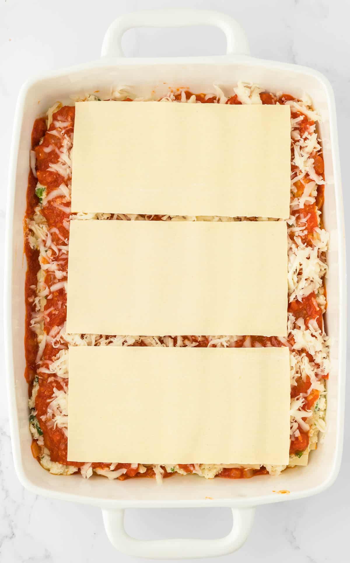 lasagna noodles layered