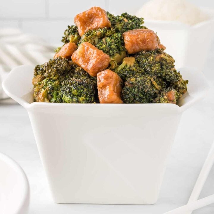 broccoli tofu stir fry in a takeout container