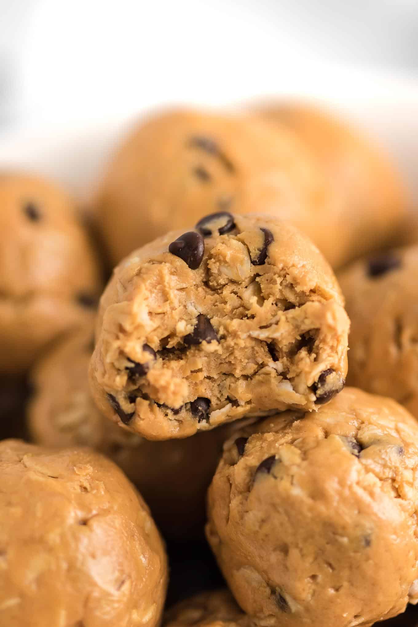 5-Minute Protein Peanut Butter Energy Bites