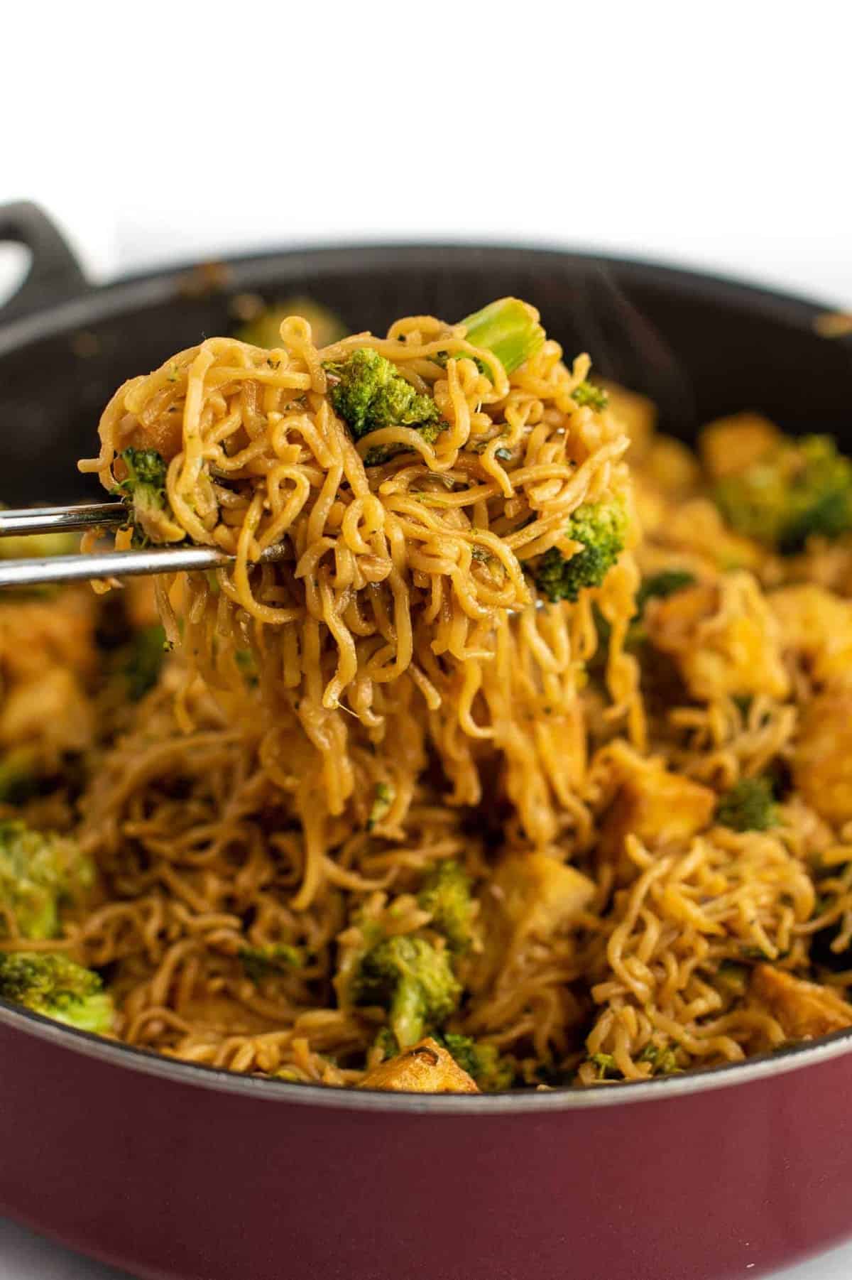 broccoli and tofu ramen noodles