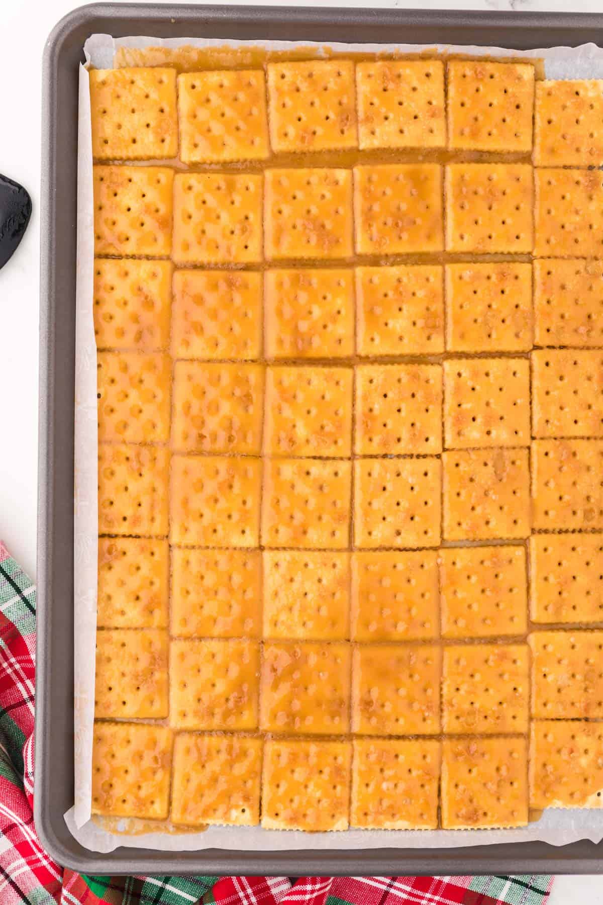 saltine crackers covered in baked toffee