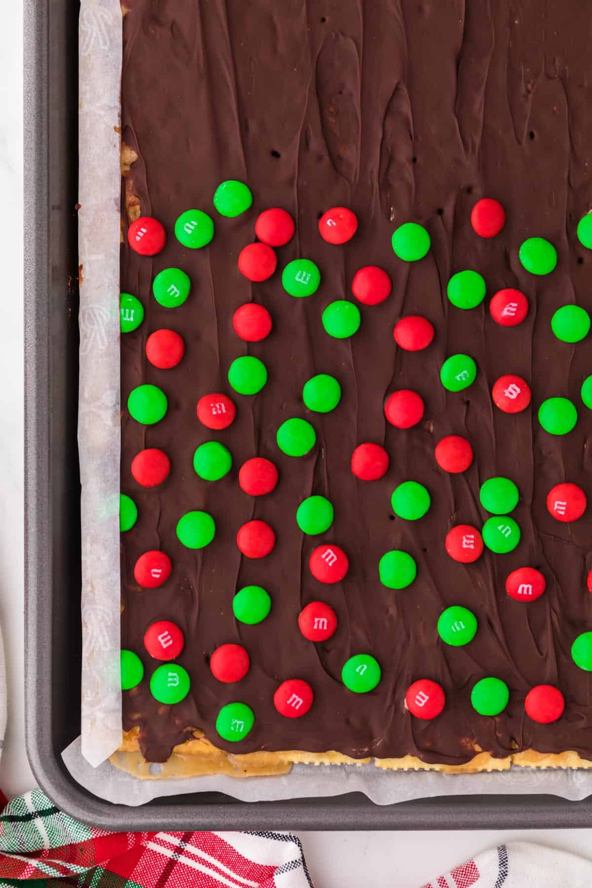 christmas crack on the baking sheet