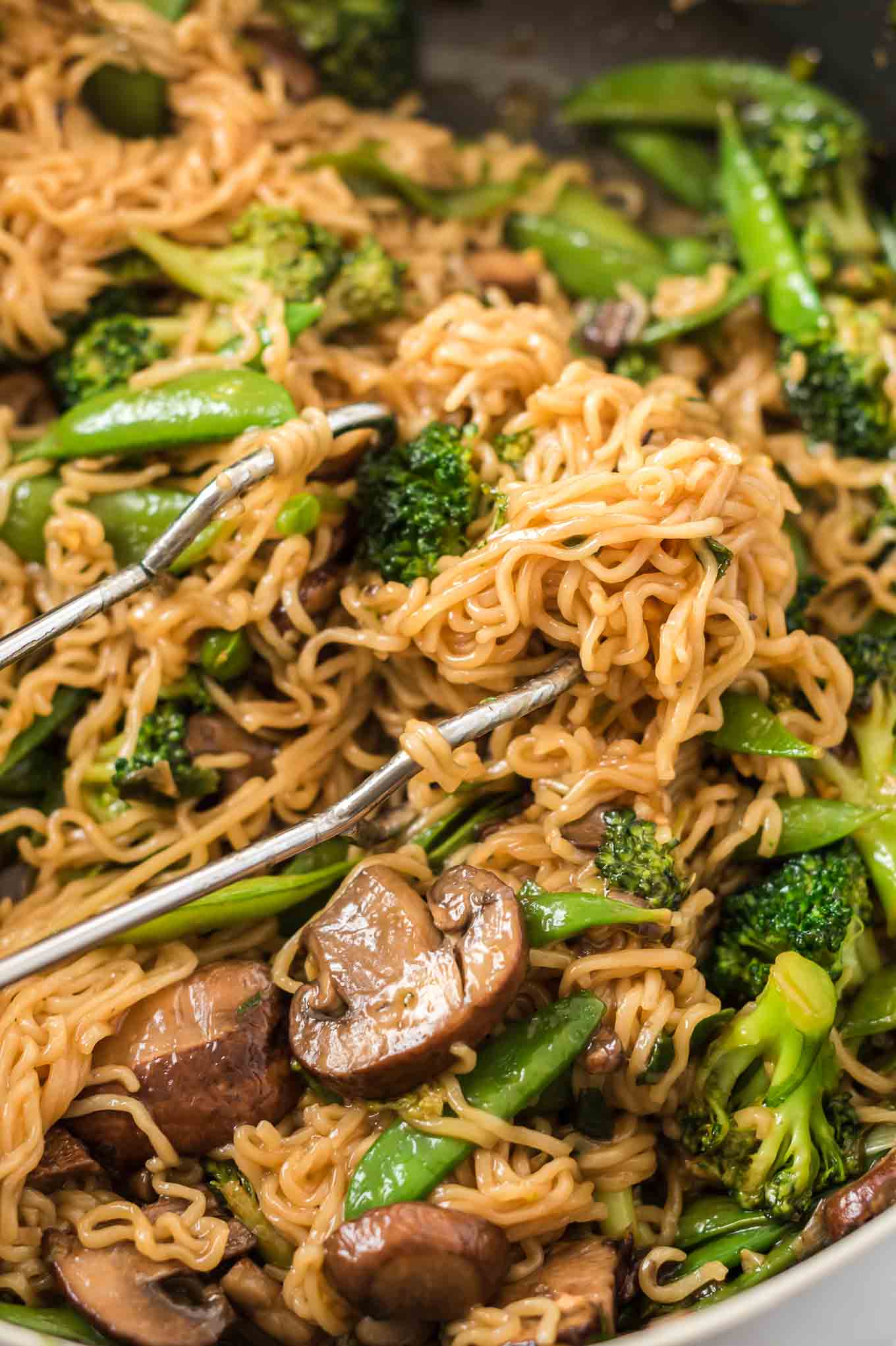 teriyaki noodles with ramen noodles and vegetables