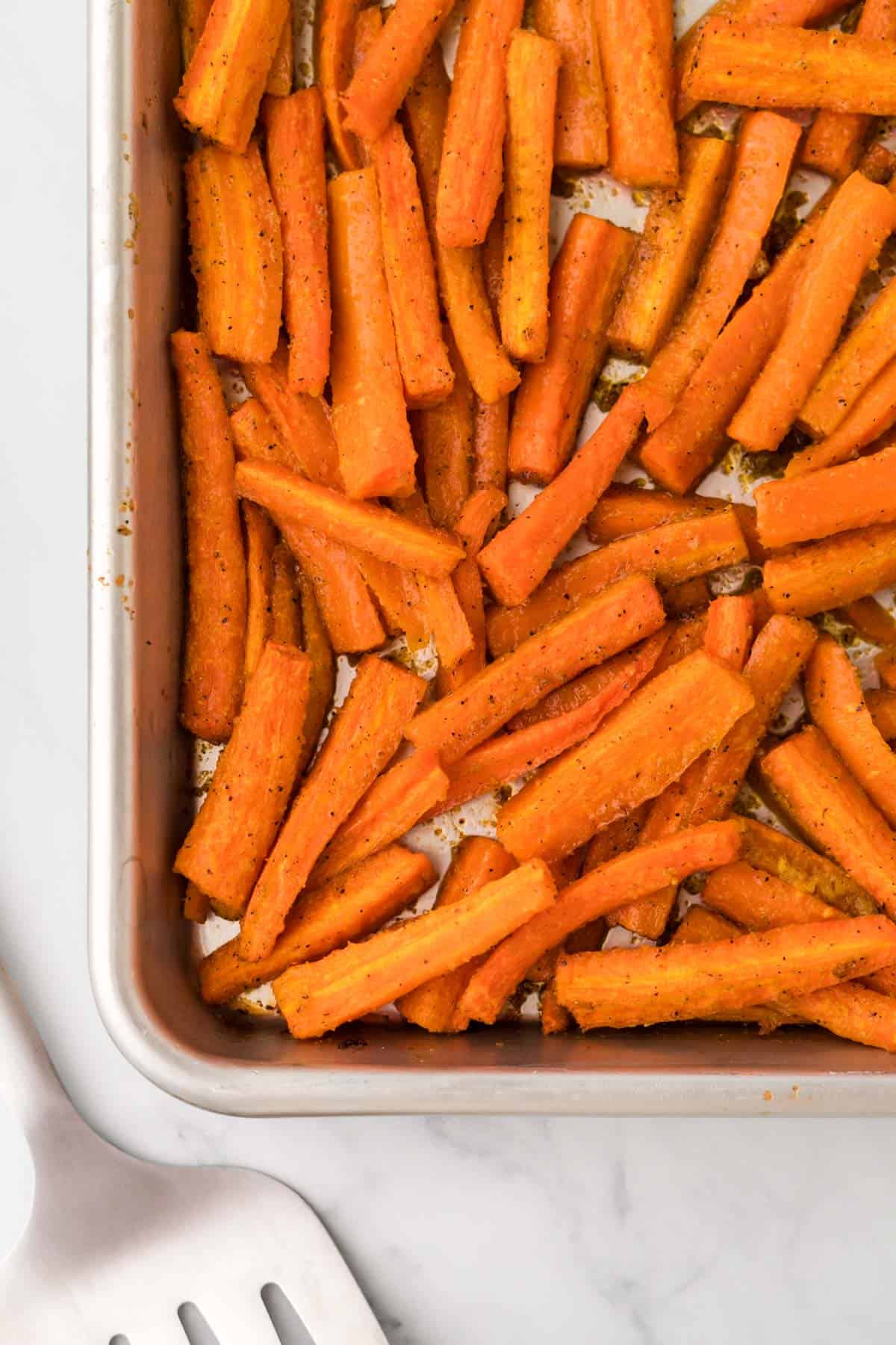 roasted carrots on the baking sheet