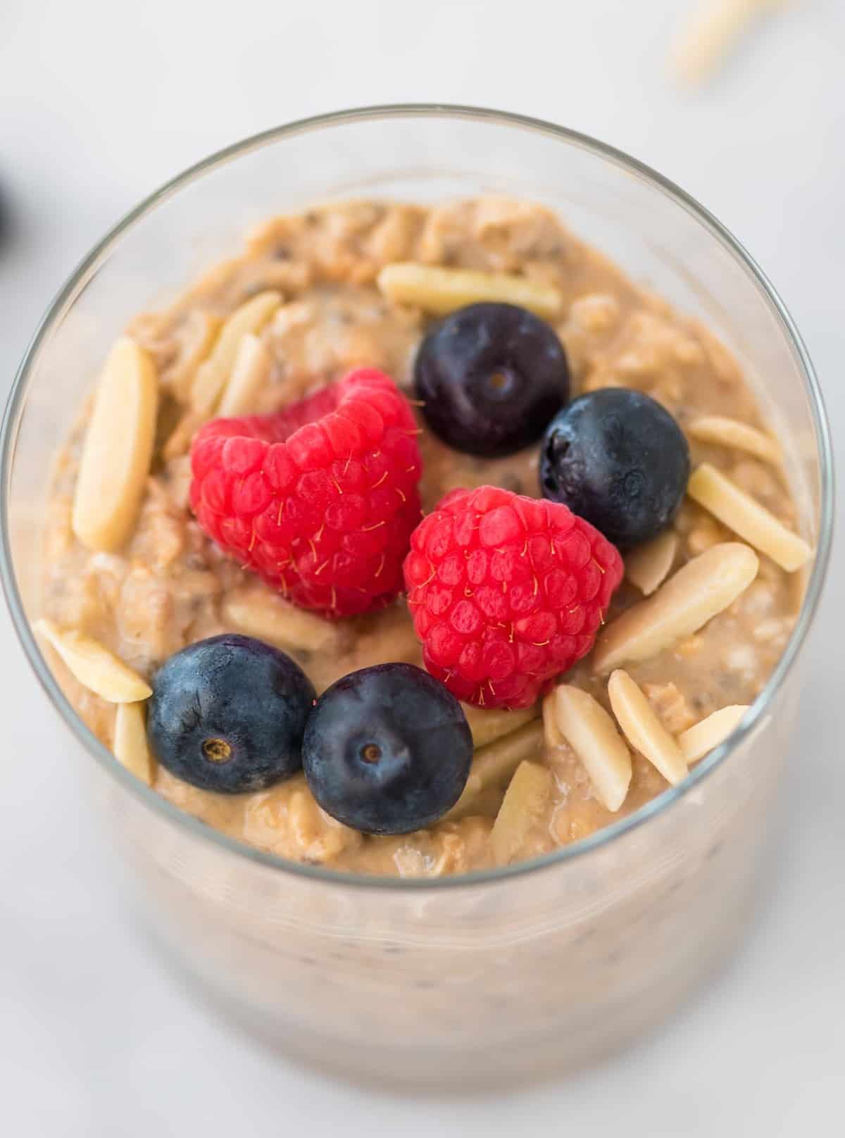 Best Protein Overnight Oats Recipe - Build Your Bite