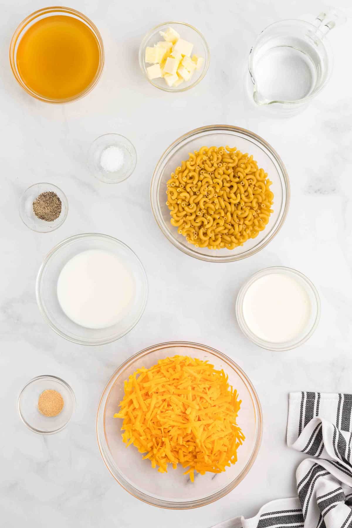 ingredients needed to make instant pot macaroni and cheese