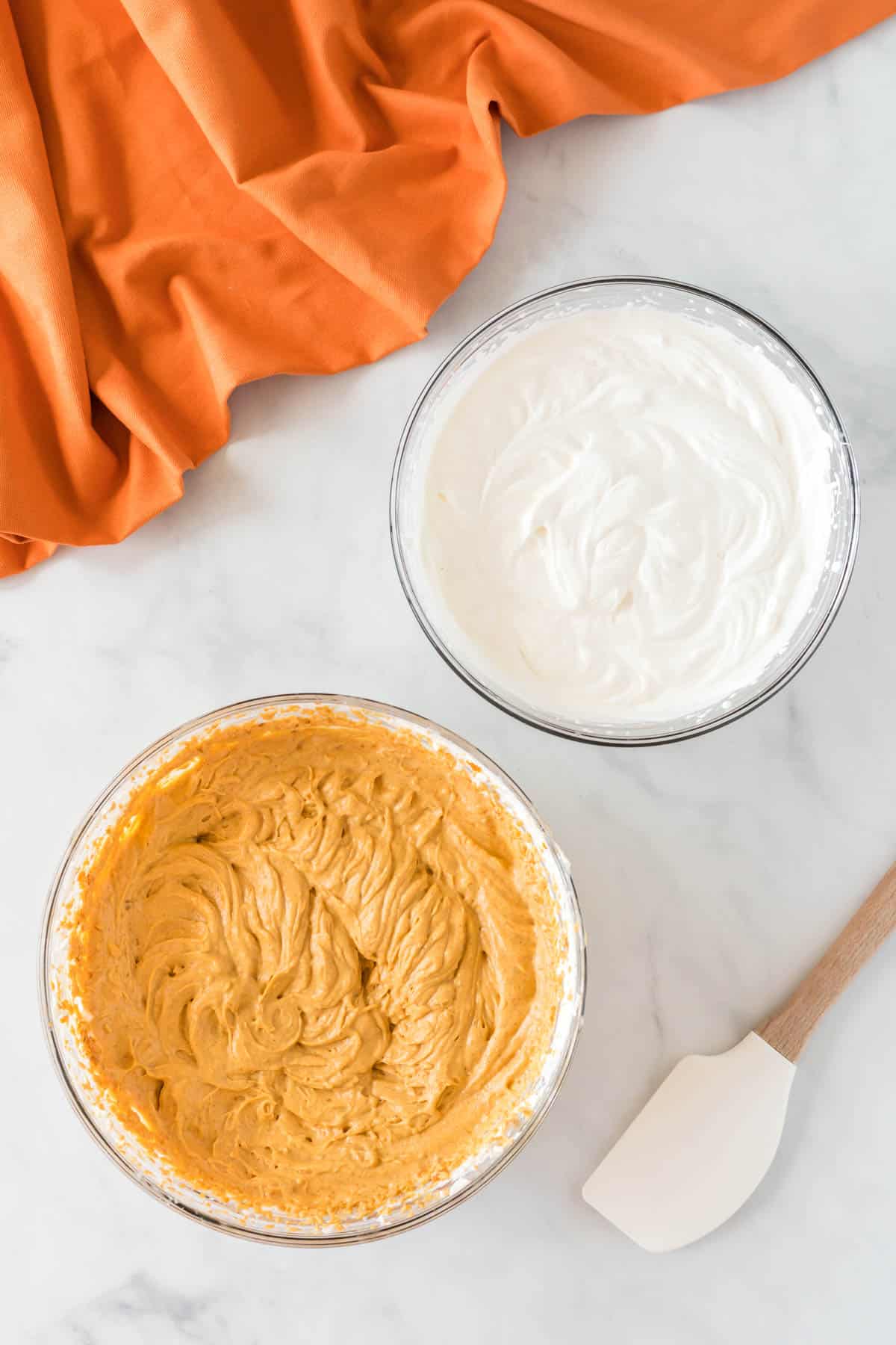whipped pumpkin filling and whipped cream