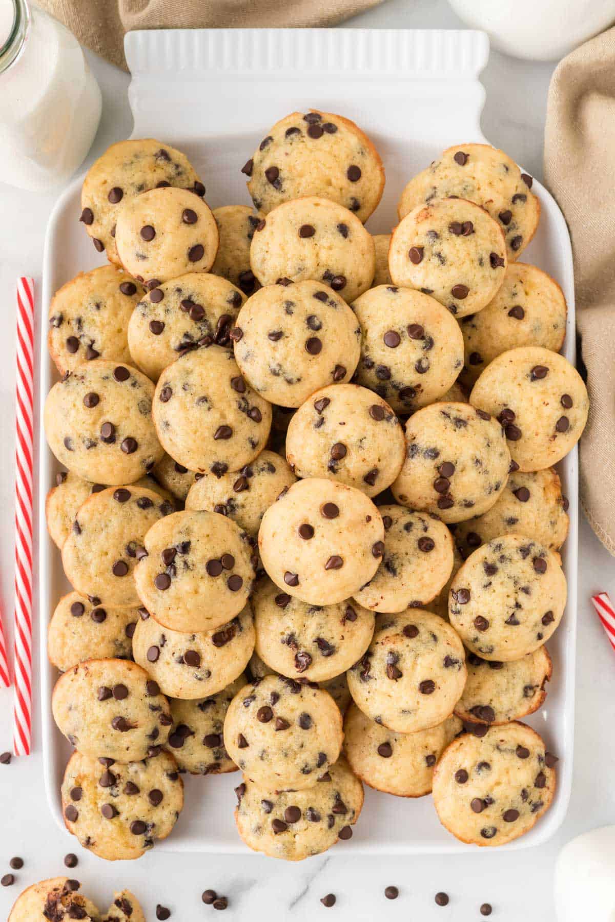 https://buildyourbite.com/wp-content/uploads/2022/01/MiniChocolateChipMuffins-16.jpg