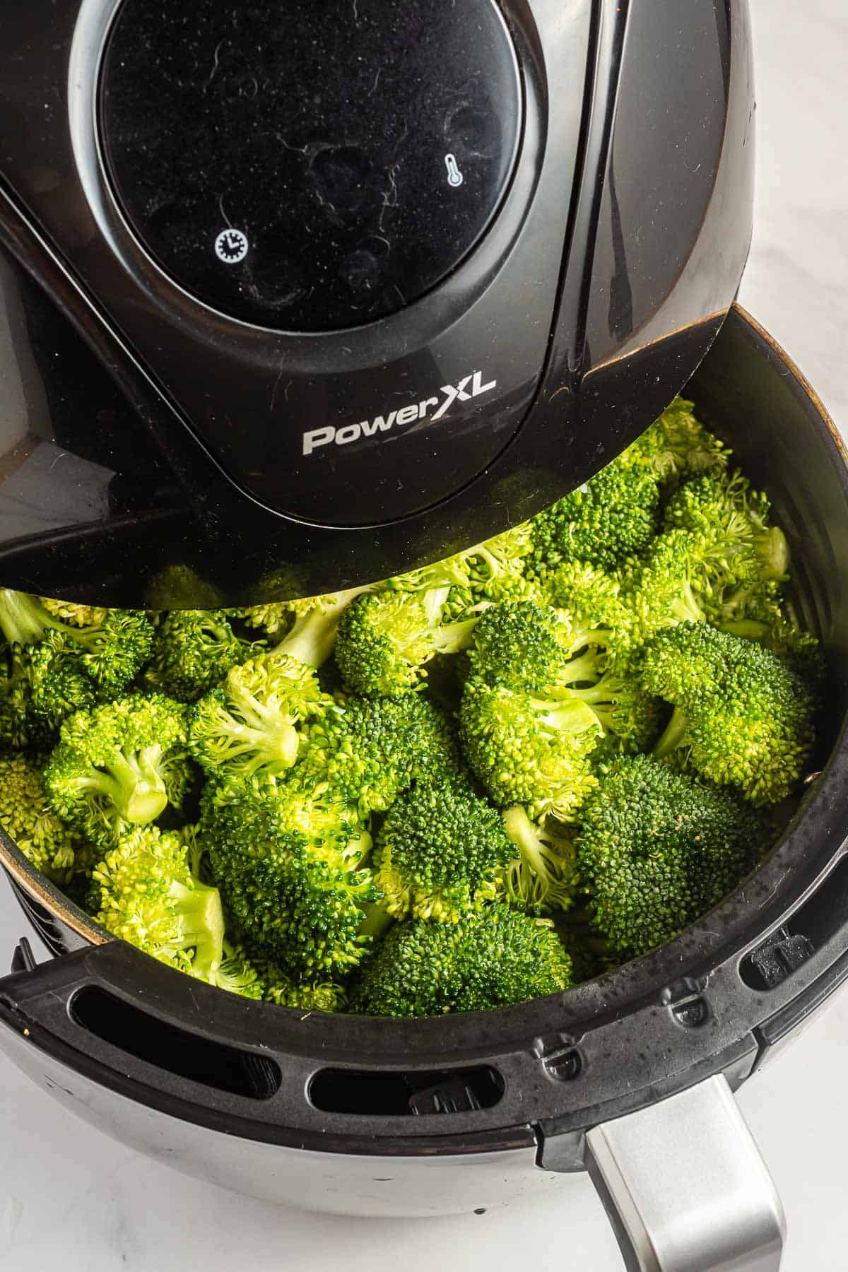 broccoli in the air fryer