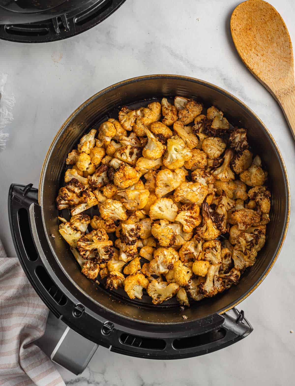 air fried cauliflower in the basket