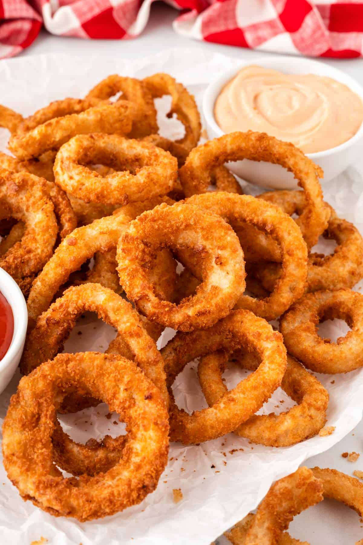 Air Fryer Frozen Onion Rings with Bloomin Onion Sauce - 40 Aprons