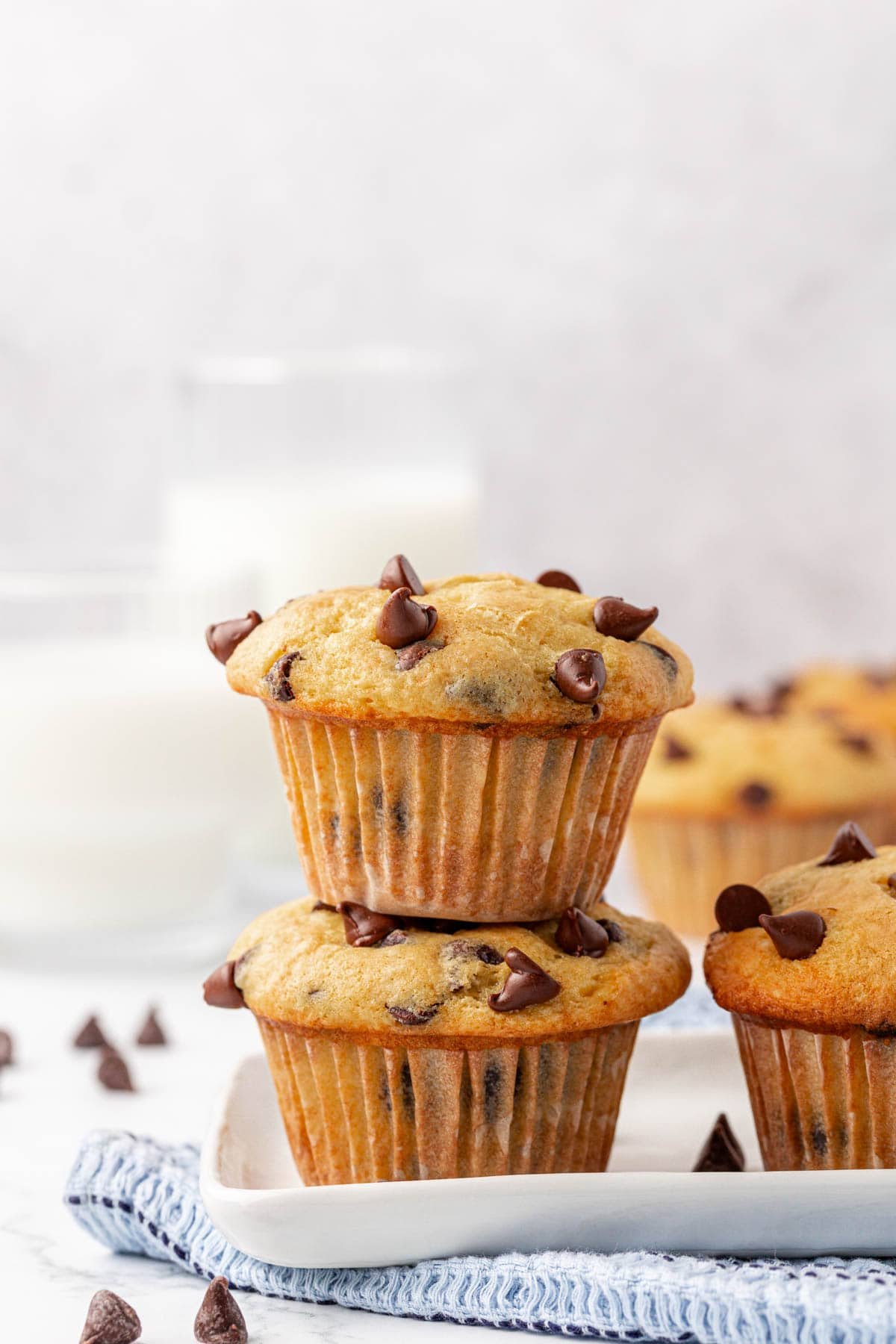 cake mix chocolate chip muffins