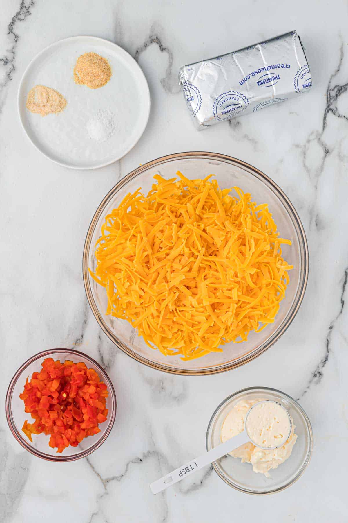 ingredients needed to make pimento cheese