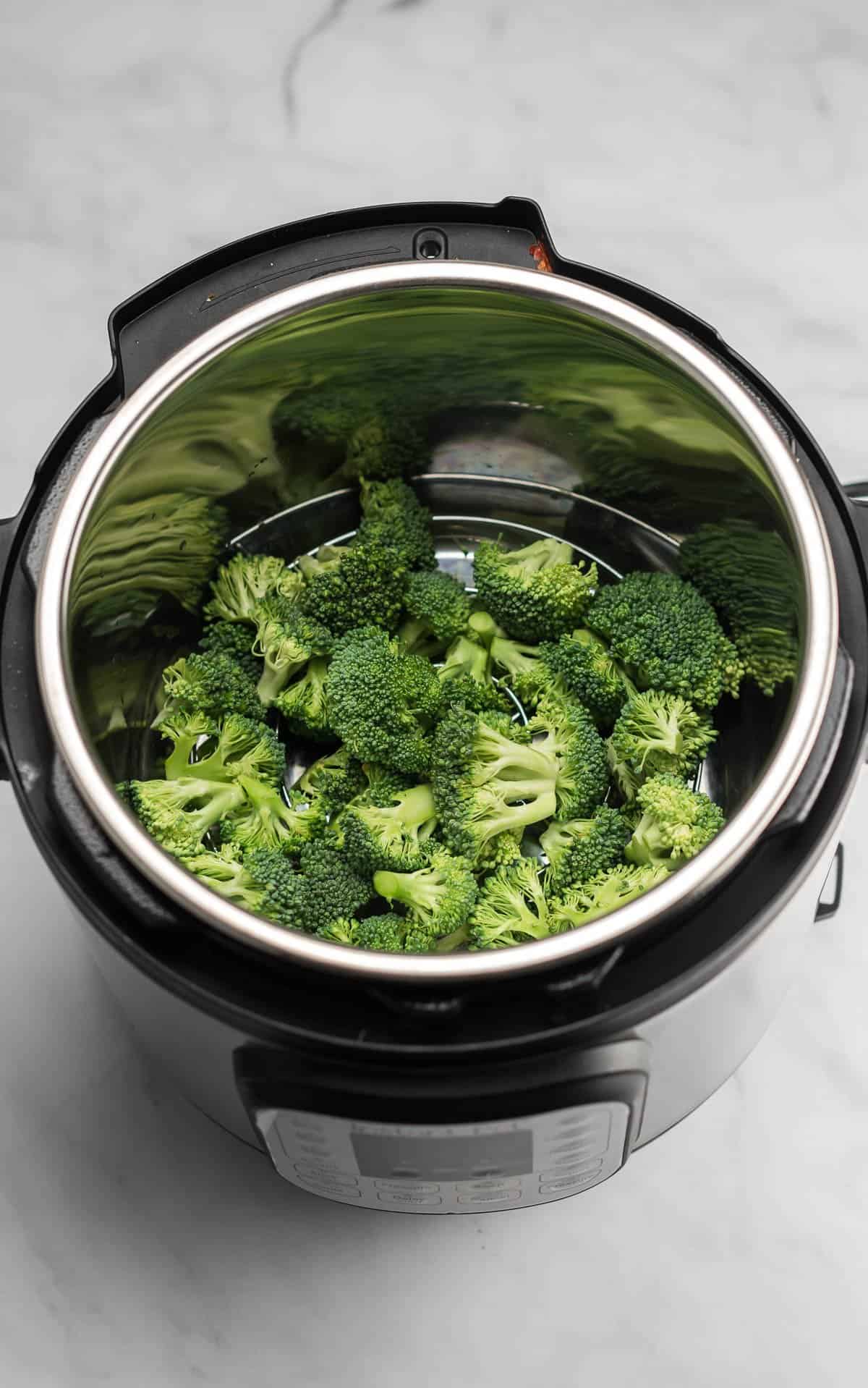 broccoli florets in an instant pot