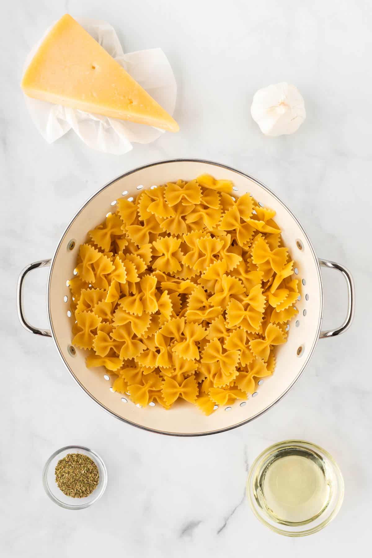 ingredients needed to make air fryer pasta chips